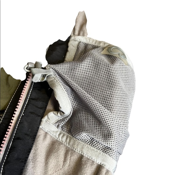 Black Dot Mens Waterproof Jacket - Picture 12 of 14